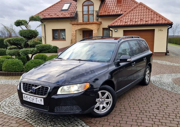Volvo V70 cena 25777 przebieg: 235000, rok produkcji 2008 z Złoczew małe 277